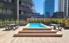 1727 At One Thibault